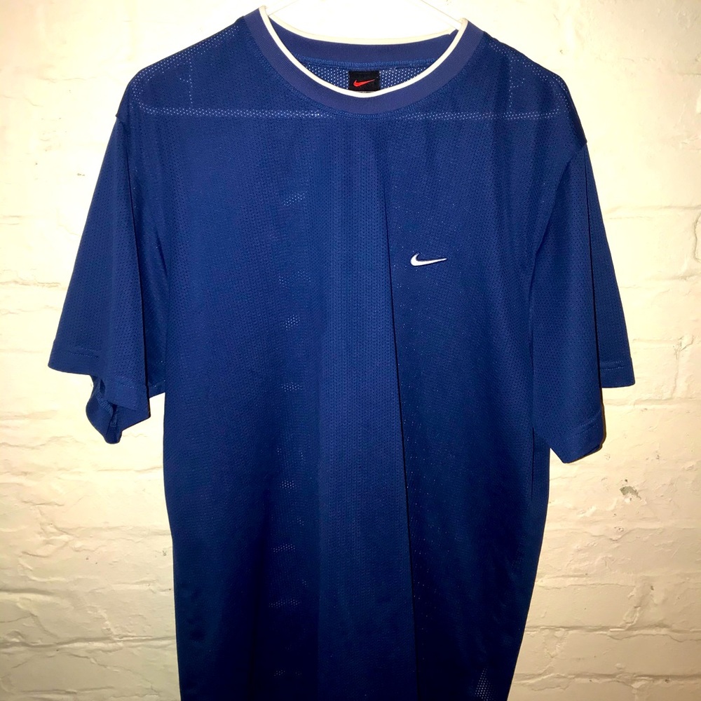 Vintage Nike breathable shirt
